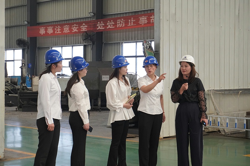 河南雙志新員工參觀廠區