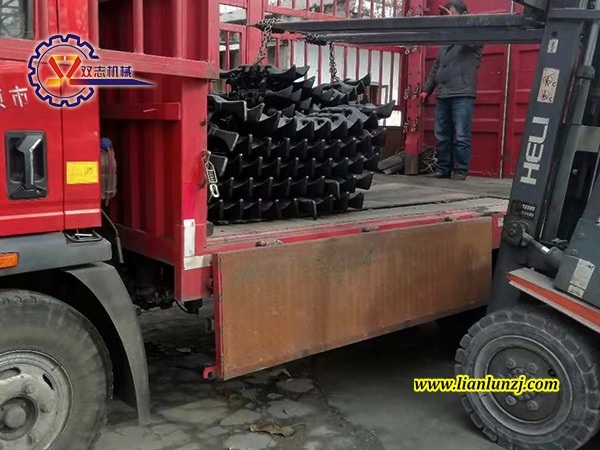 雙志機械<i style='color:red'>3ty-01刮板</i>裝車，您準備好了嗎？