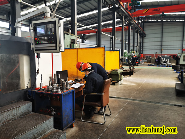 生產(chǎn)、<i style='color:red'>防疫</i>兩手抓！河南雙志精準(zhǔn)推進(jìn)全面復(fù)產(chǎn)復(fù)工